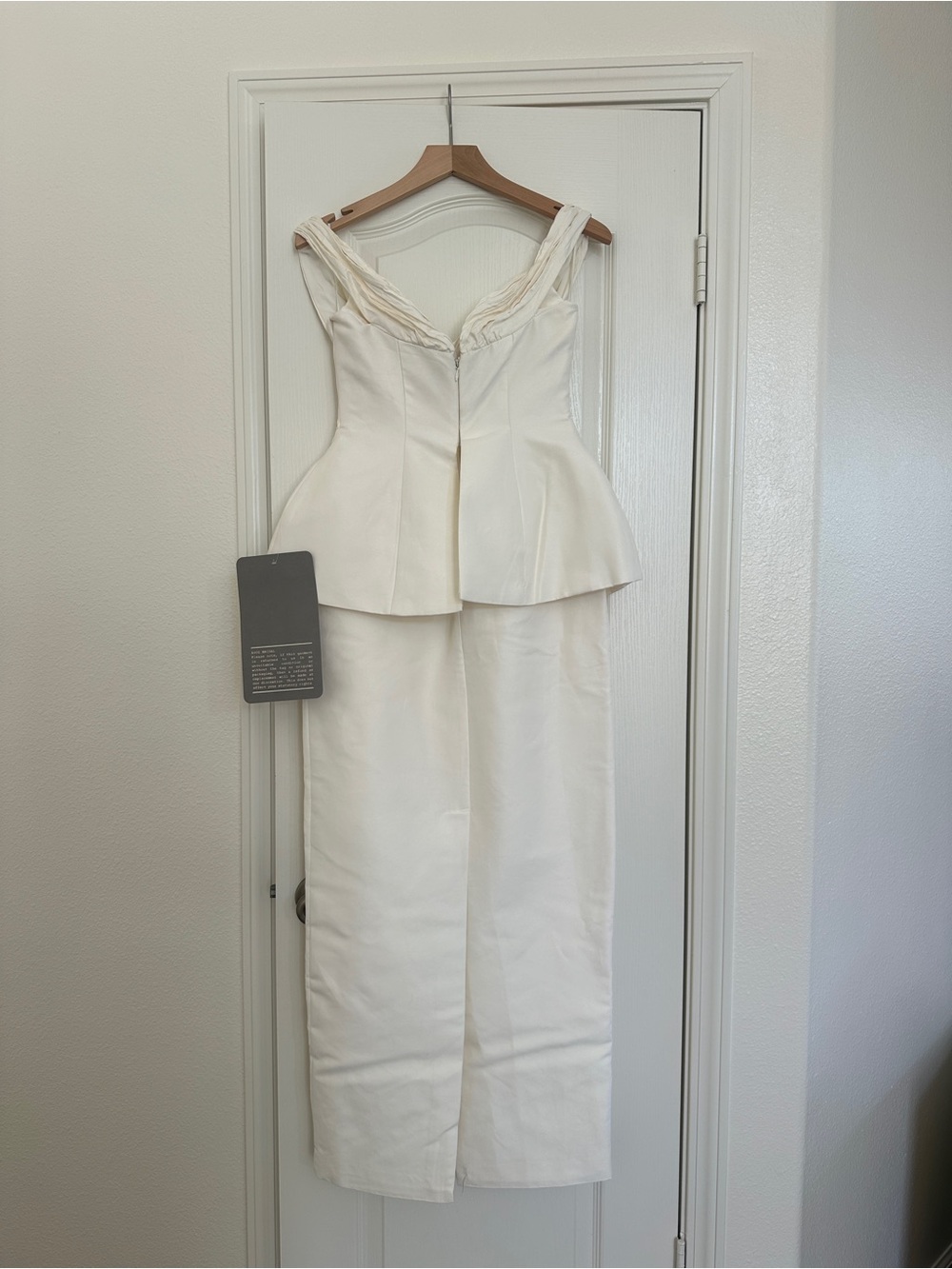 ASOS Ruched Off Shoulder Ivory Wedding Dress - Picture 7 of 9